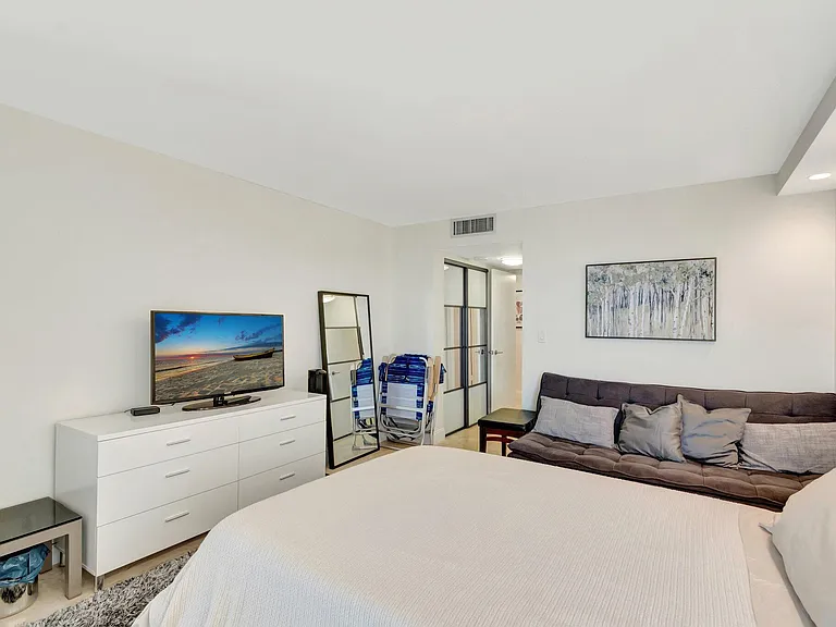 5550 N Ocean Dr #10D — Photo 11