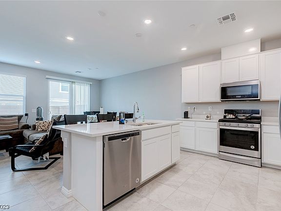4th image of 5330 Silver Branch Ave #0