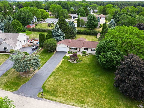 3rd image of W6070 Thornapple Ln