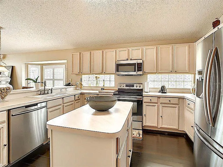 12837 Hunters Vista Blvd — Photo 4