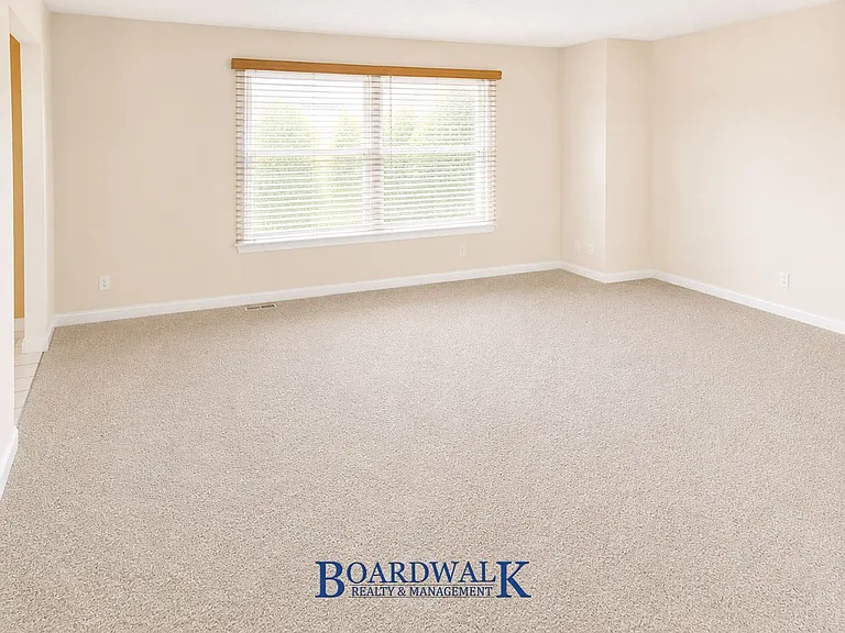 3303 W Hector Dr — Photo 5