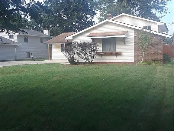 2nd image of 25190 Deerfield Dr