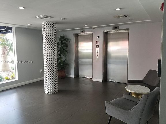 4th image of 1300 Lincoln Rd #A301