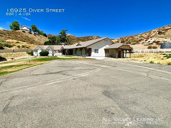 4th image of 16925 Diver St