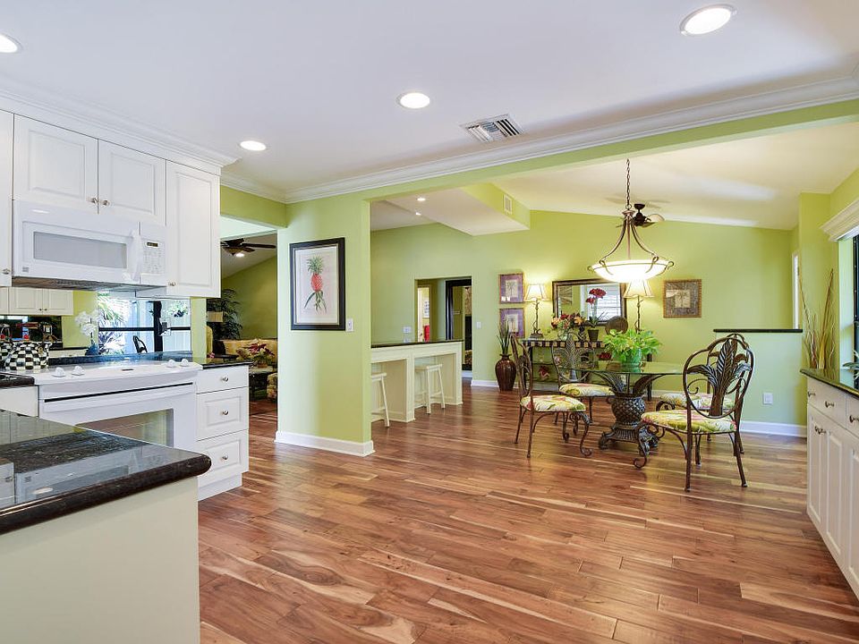 1st image of 11348 Briarwood Pl