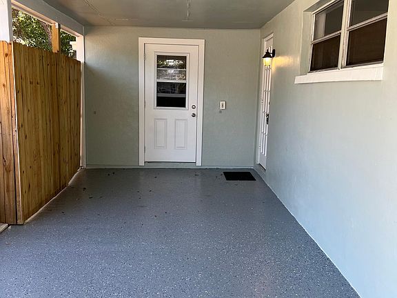 4th image of 616 Dogwood Ct #616