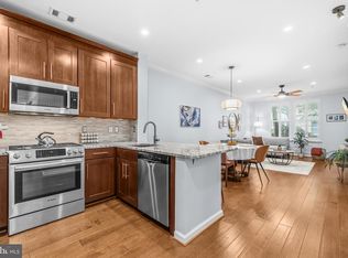 12000 Market St APT 146, Reston, VA 20190