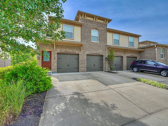 2nd image of 2437 Ambrato Way
