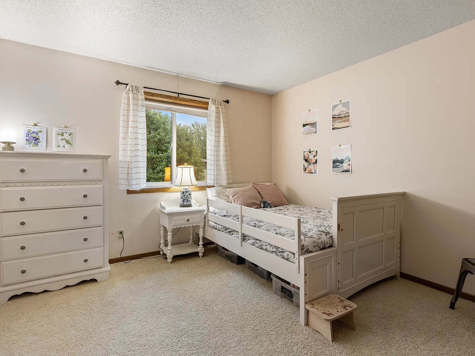 2 bed, 1.5 bath, 1080 sqft, $1,950 — Photo 2