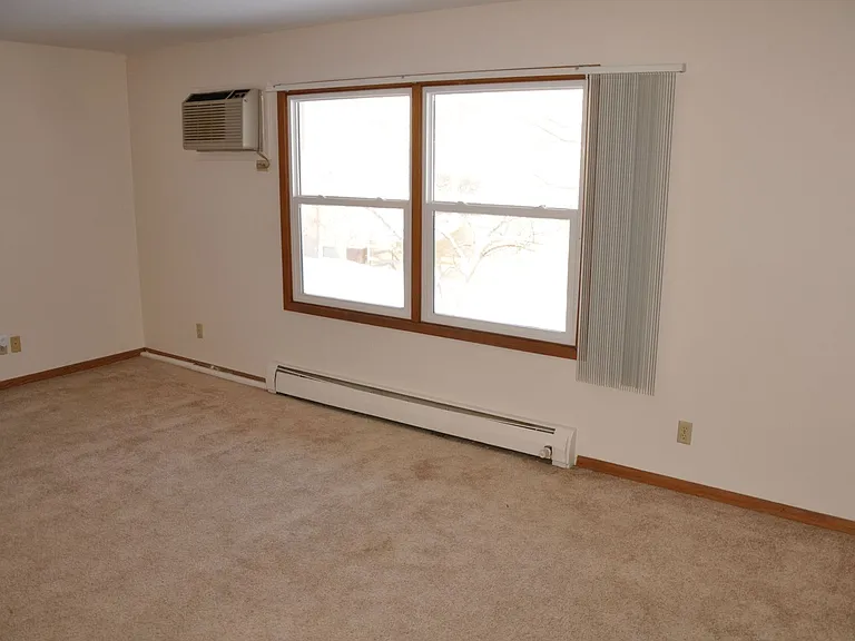 101 Parkway Ave — Photo 21