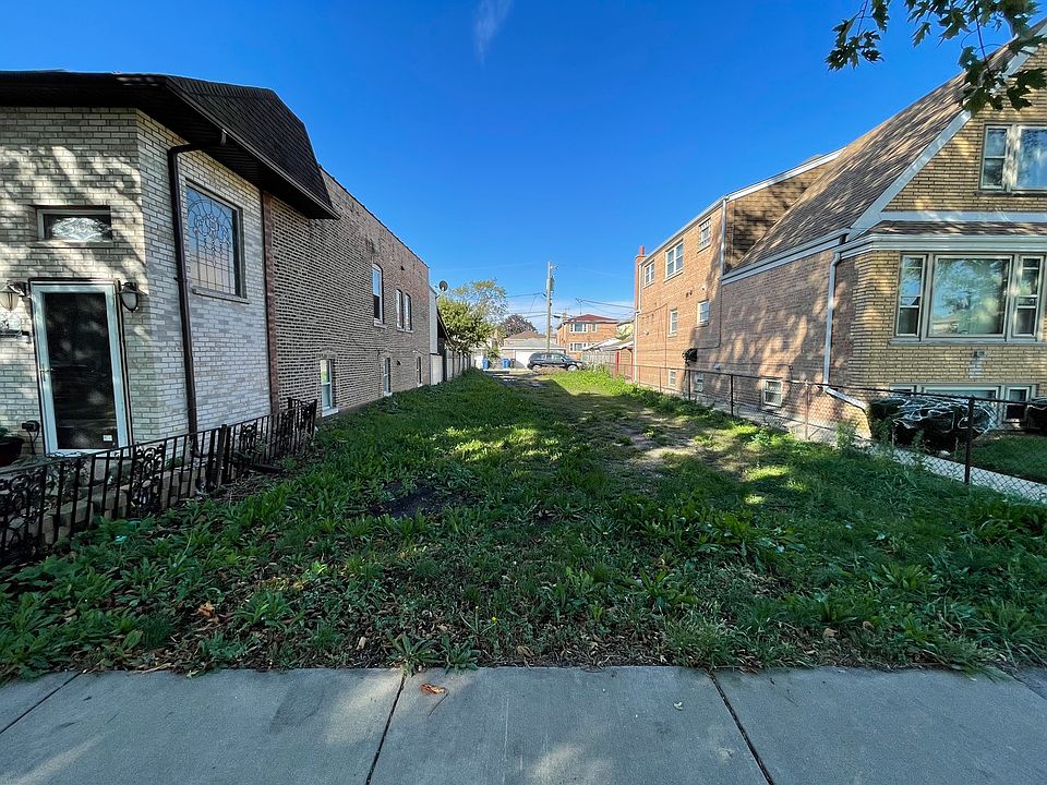 2nd image of 5430 S Kenneth Ave