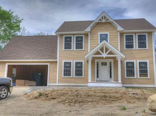 16 Cow Hill Rd, Groton, CT 06355