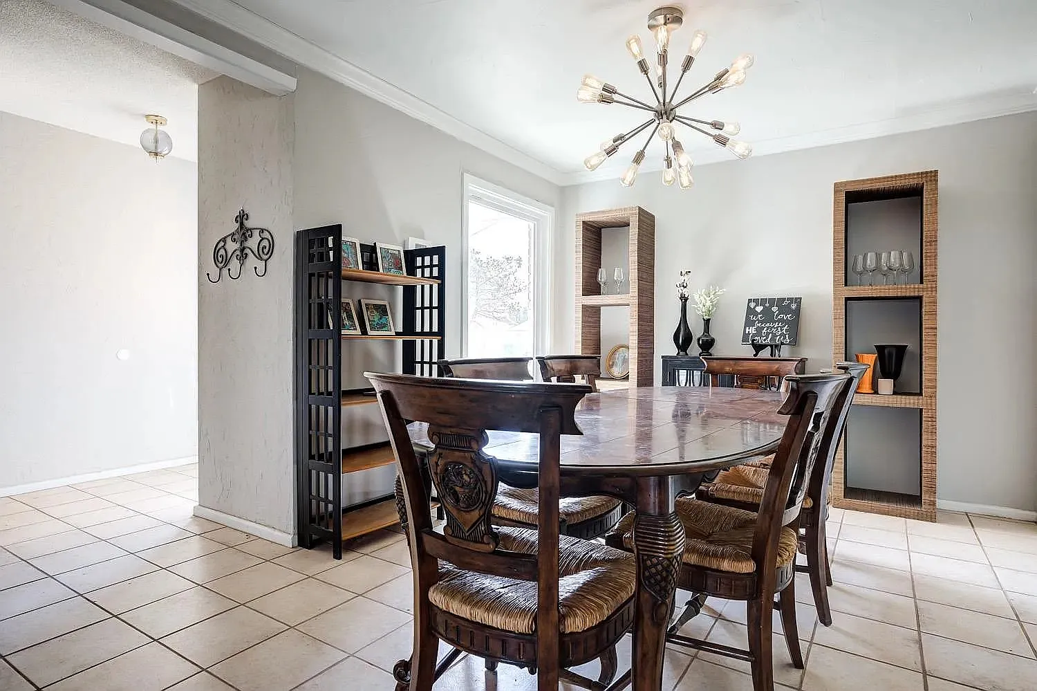 4 bed, 2193 sqft, $2,400 — Photo 4