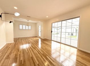 16639 Cantlay St, Van Nuys, CA 91406