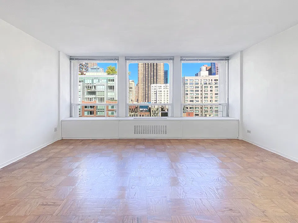 330 E 33rd St #7G