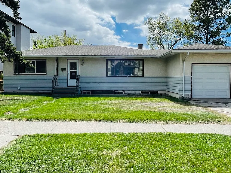536 Northmount Dr NW — Photo 1