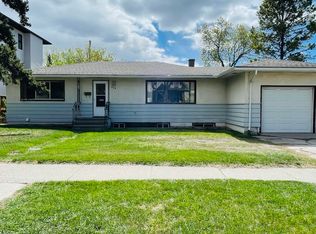 536 Northmount Dr NW, Calgary, AB T2K3H9