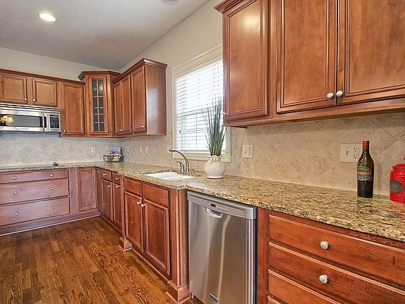 2nd image of 544 Matthews Brook Ln