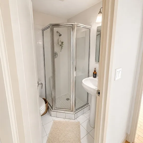 1600 Beacon St #Penthouse 11 — Photo 8