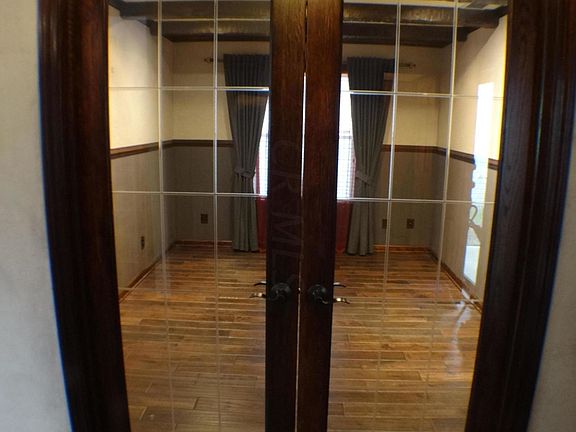 3rd image of 2397 Ashpoint St