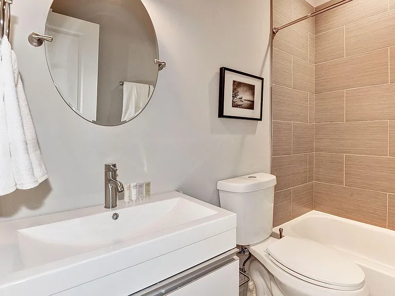 55 Bates St NW #B — Photo 13
