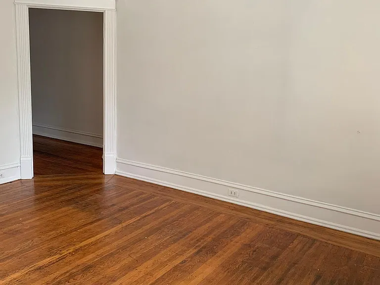 6039 Catharine St #B — Photo 2