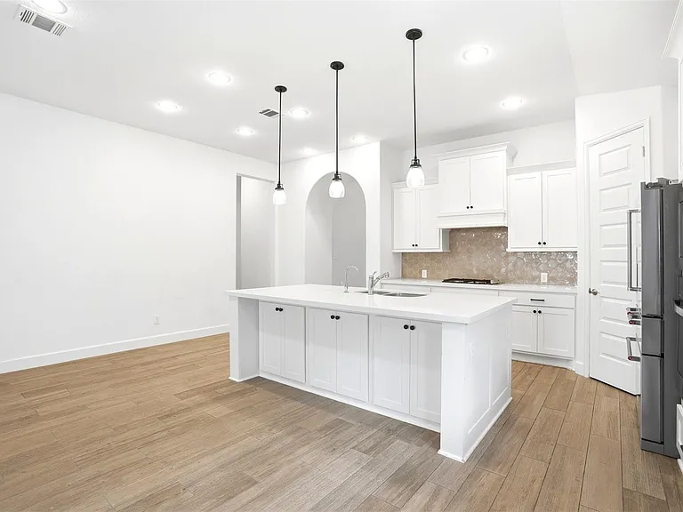 2202 Mallow Ln — Photo 10