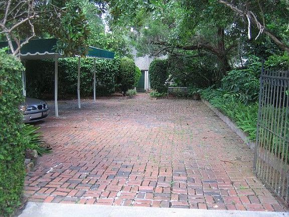 Motor Courtyard
