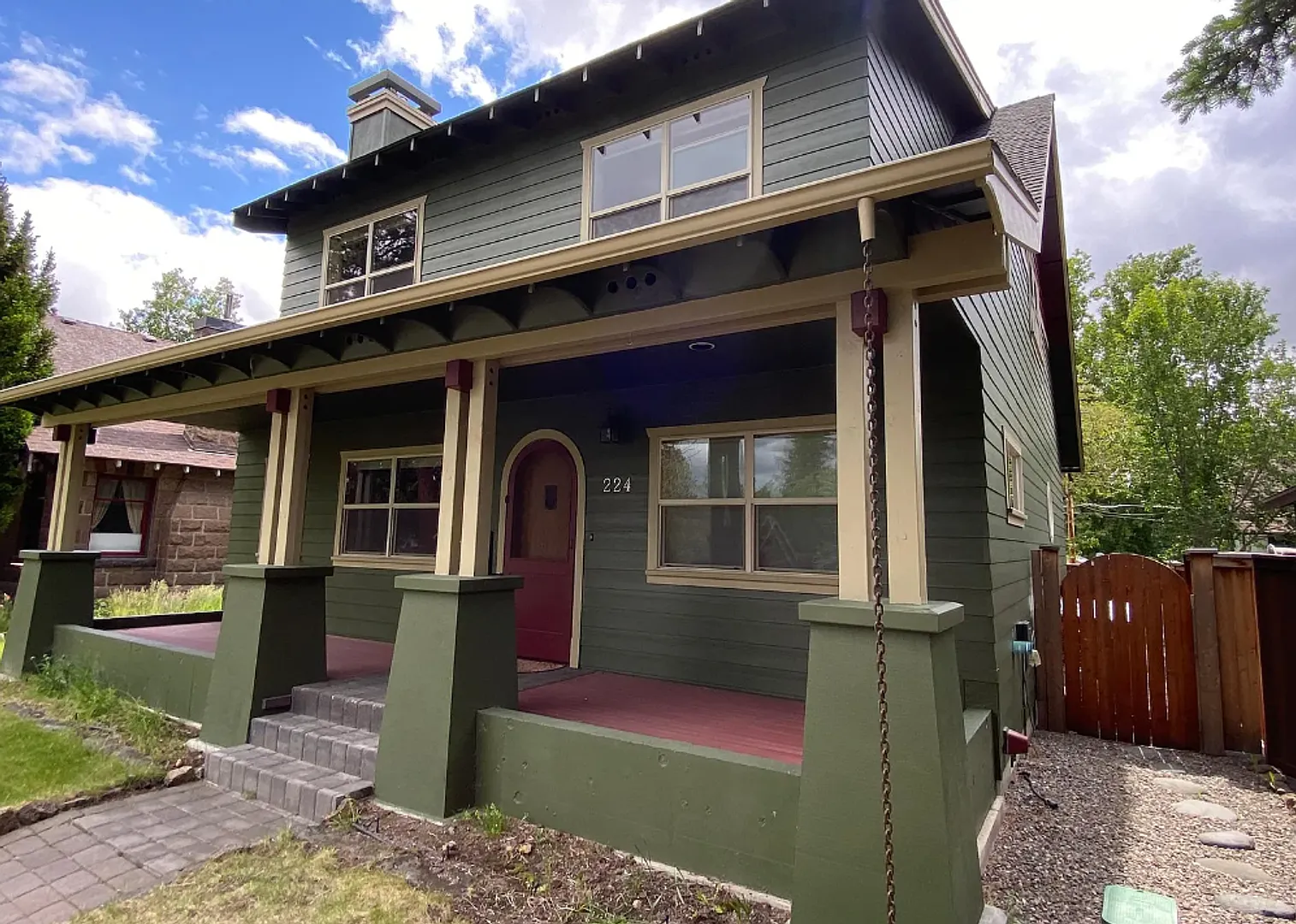 Beautiful 3 Bed/2.5 Bath Home in Downtown Bend - Jefferson Place — Photo 2