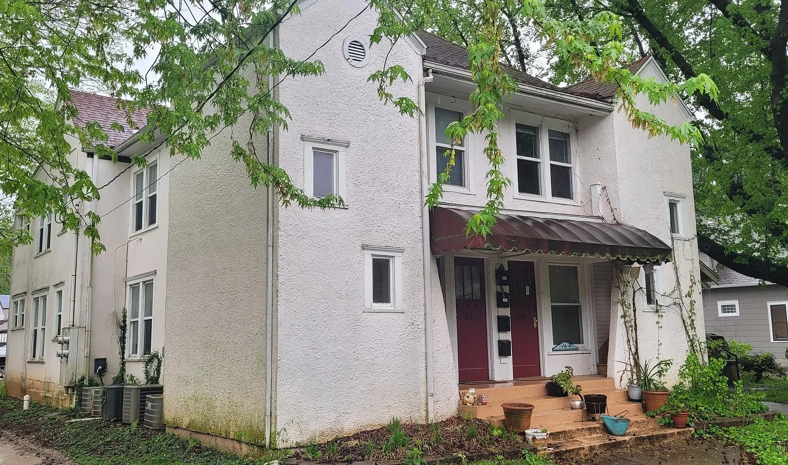 1 bed, 1.0 bath, 777 sqft, $995 — Photo 1