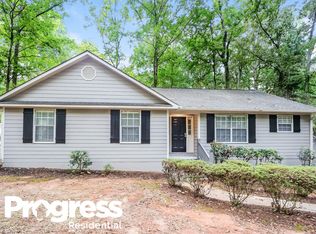 70 Briarwood Ln, Newnan, GA 30265