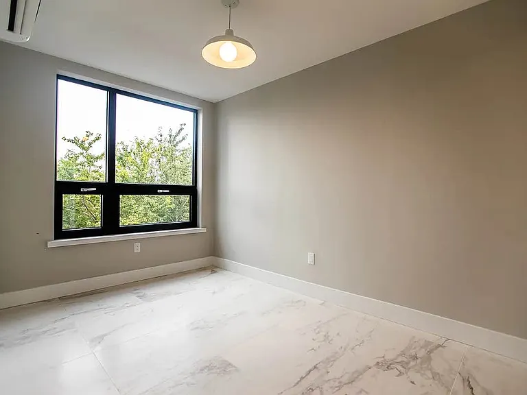 1801 Broadway #2D — Photo 5