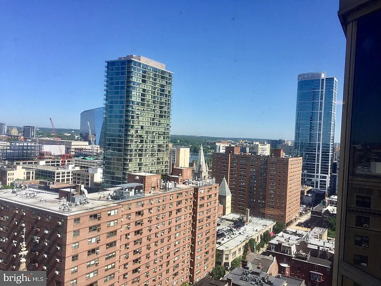 2020 Walnut St #22K — Photo 8