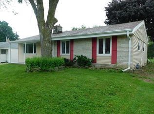 2445 W Sycamore Ave, Oak creek, WI 53154