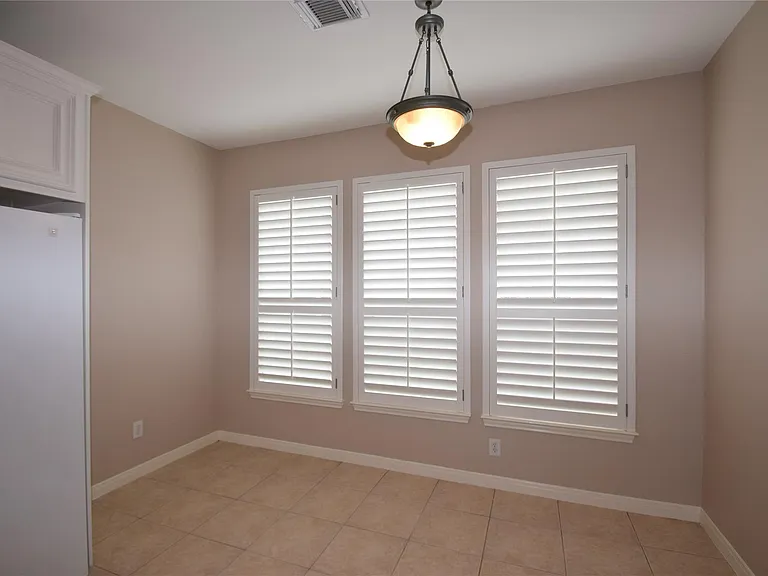 722 Memorial Heights Dr — Photo 16