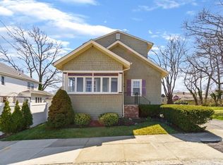 581 Stanley St, Fall River, MA 02720