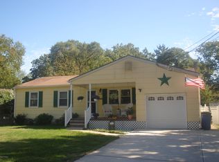 20 Charles St, Howell, NJ 07731