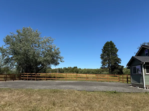 4656 Bay Rd, Blaine, WA 98230