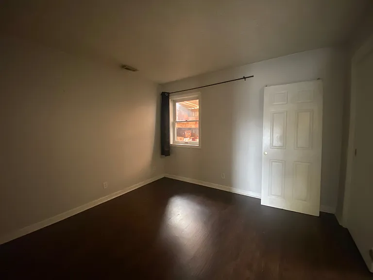 205 Baronne St — Photo 6