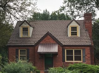 5902 Center Dr, Temple Hills, MD 20748