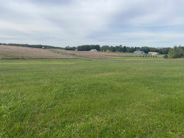 Burktin Rd, Waynesboro, VA 22980