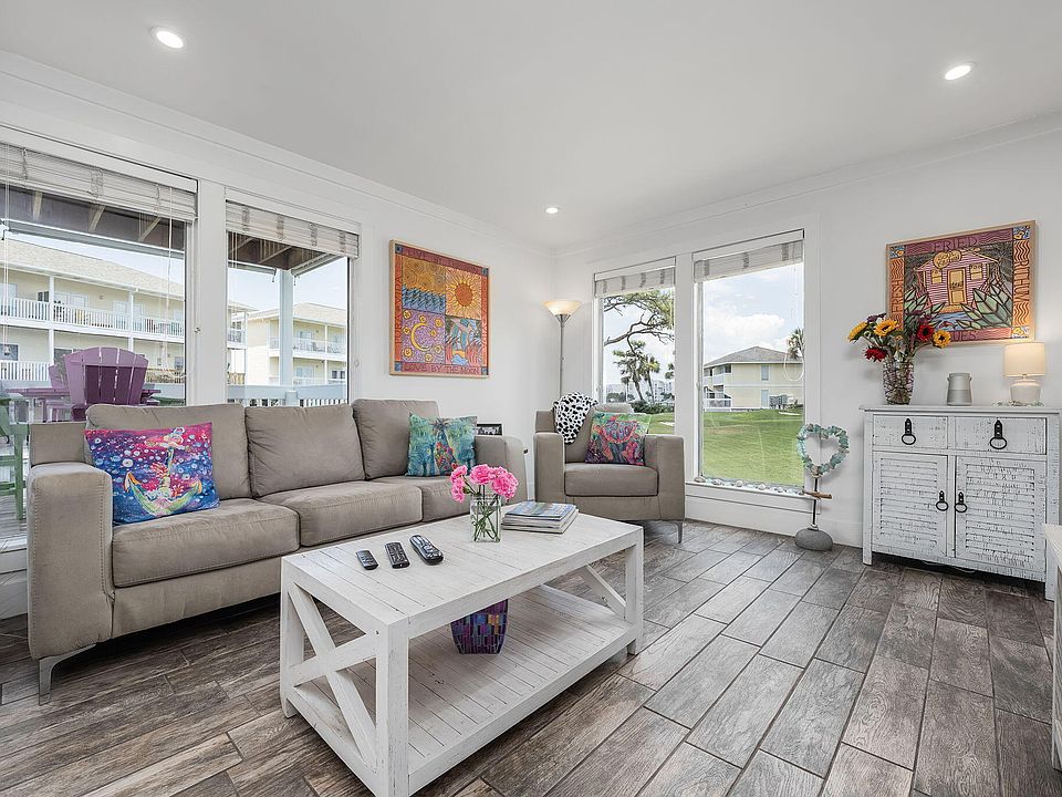 1st image of 775 Gulf Shore Dr Unit 1043