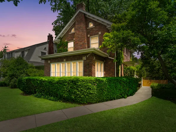 938 Fair Oaks Ave, Oak Park, IL 60302