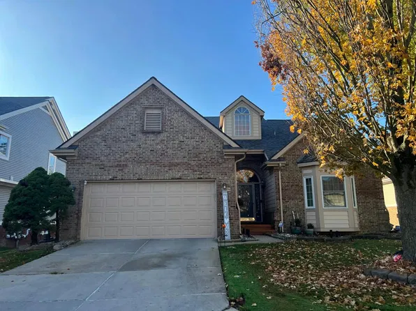 31074 Seneca Ln, Novi, MI 48377