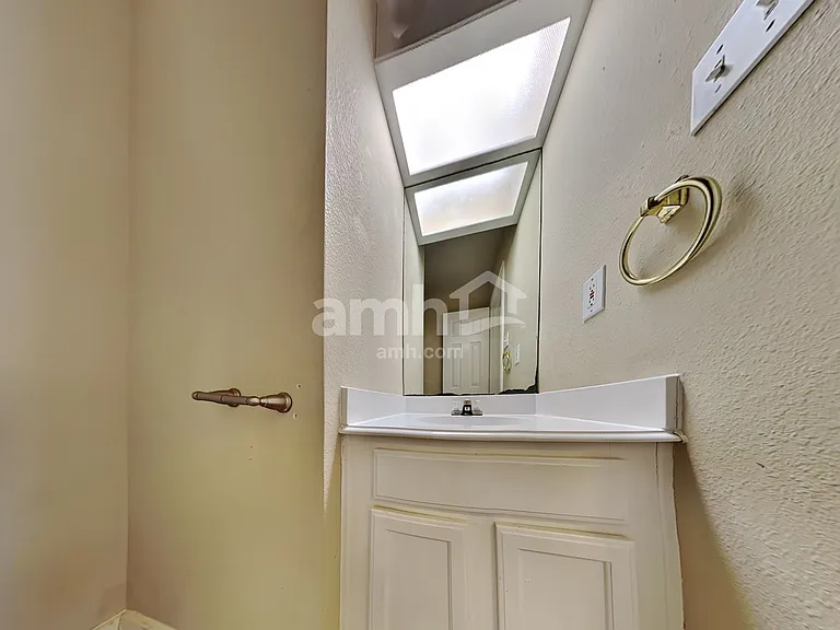 13143 Mills River St — Photo 23