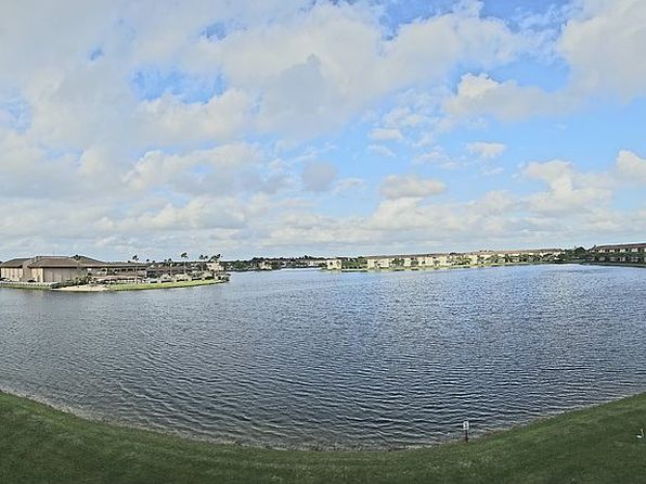 1401 SW 134th Way APT C-412