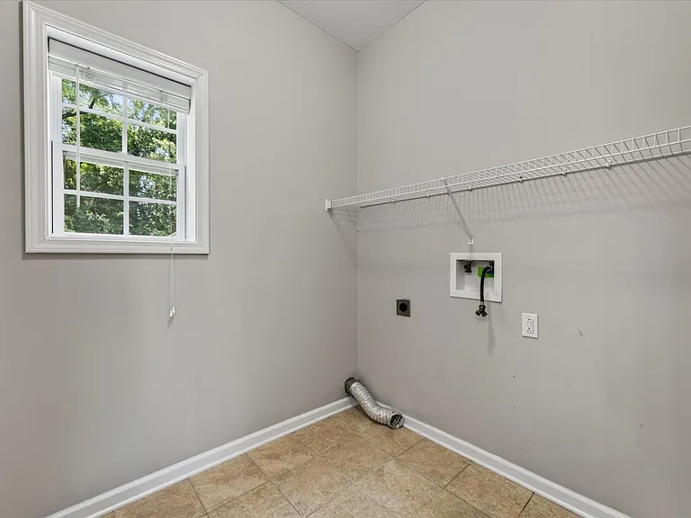 3702 Windmill Ct — Photo 34