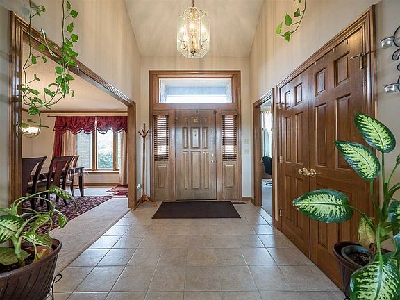 5211 Wyndemere Court, Ft. Wayne, IN