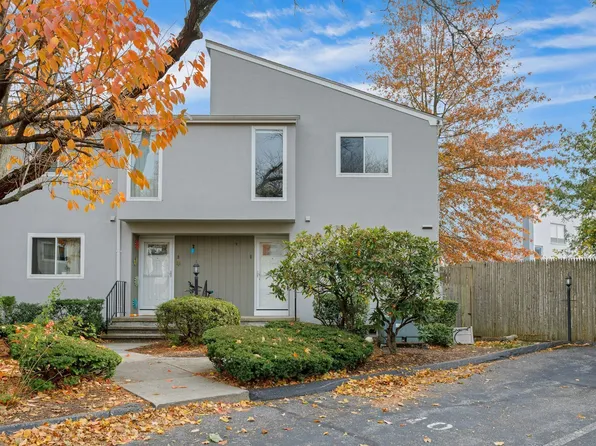 52 Randall Avenue APT 8, Stamford, CT 06905