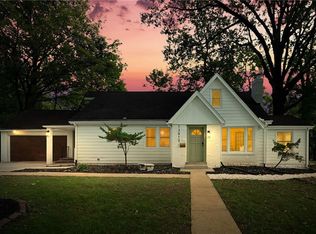 13015 13th St, Grandview, MO 64030